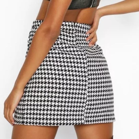 🦋 Boohoo Dogtooth Heavy Weight Mini Skirt - Picture 2 of 8